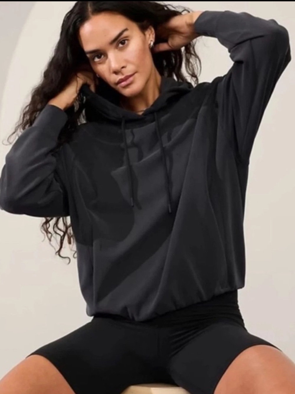 Athleta Seasoft Bubble Hem Black Hoodie Soft Wrinkle Resistant Size XL